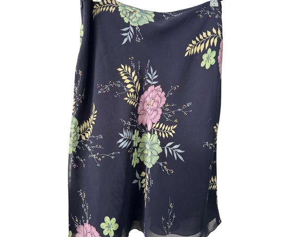 Bandolino Women’s Black Floral Polyester Skirt Size 10 Lightweight Made In Hong Kong