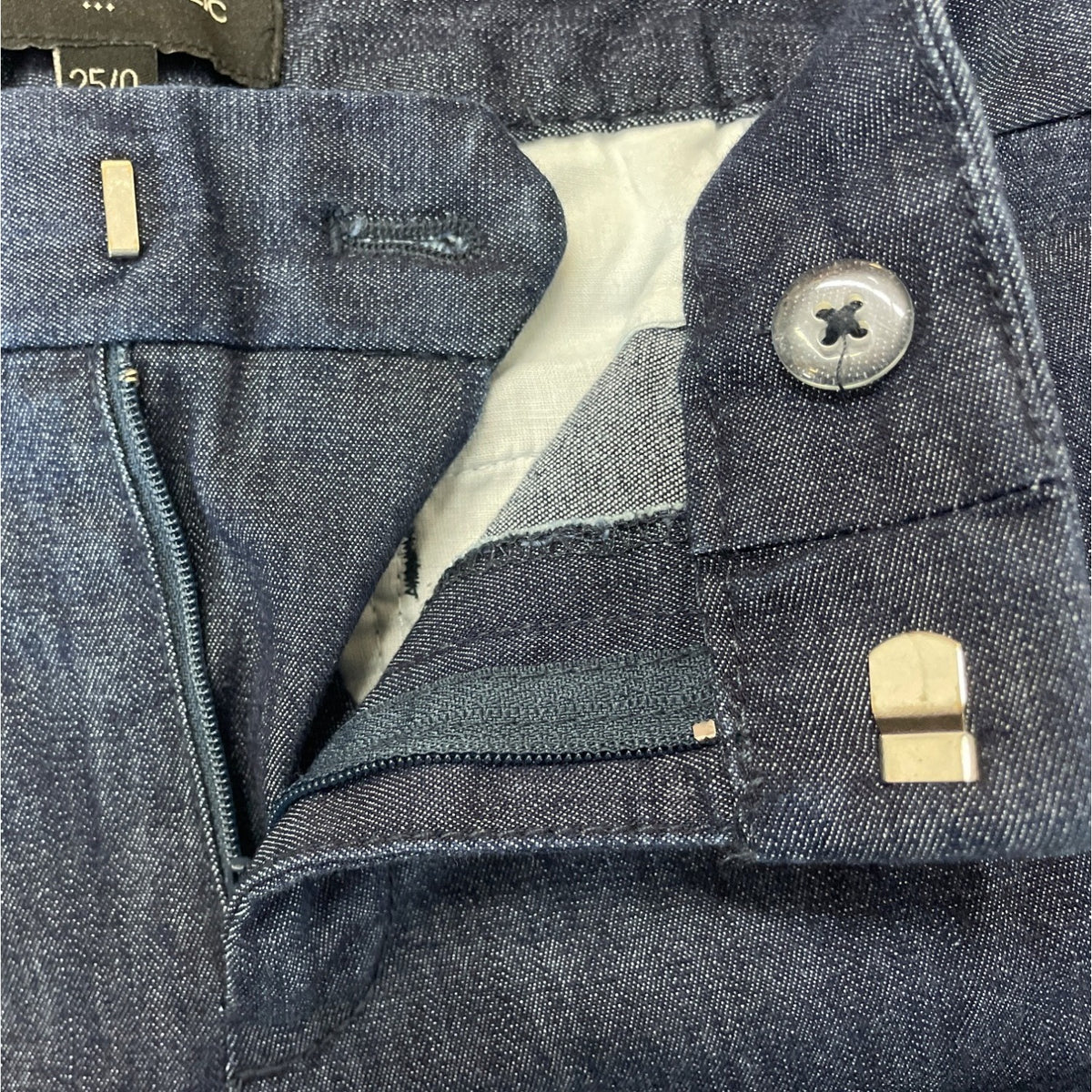 Banana Republic Women's Denim Bermuda Shorts Size 25/0