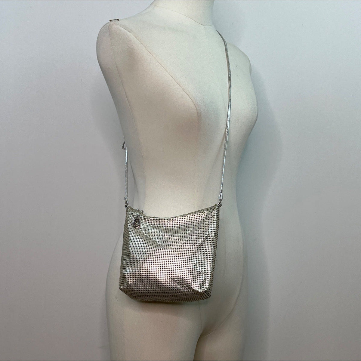 Whiting & Davis Silver Metallic Mesh Zip Closure Leather Strap Crossbody Bag