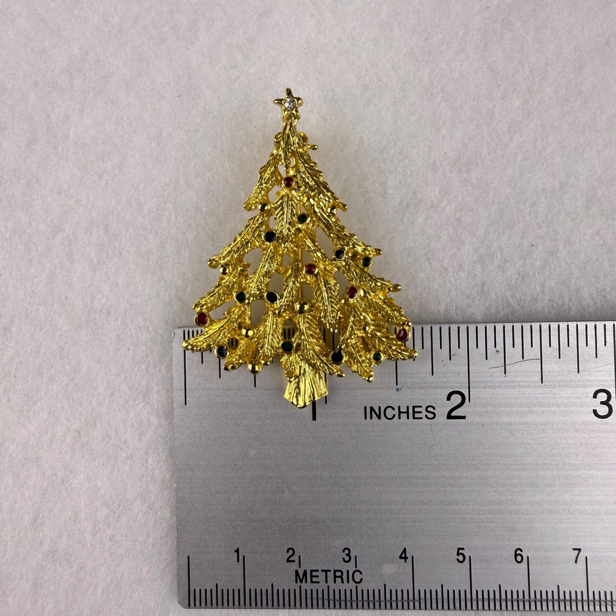 Vintage Gold Tone Christmas Tree Brooch With Rhinestone Accents Holiday Jewelry