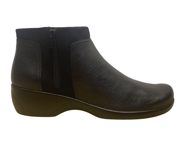 Easy Spirit Women’s Black Leather Double Side Zipper Lexer Ankle Boots Size 10M