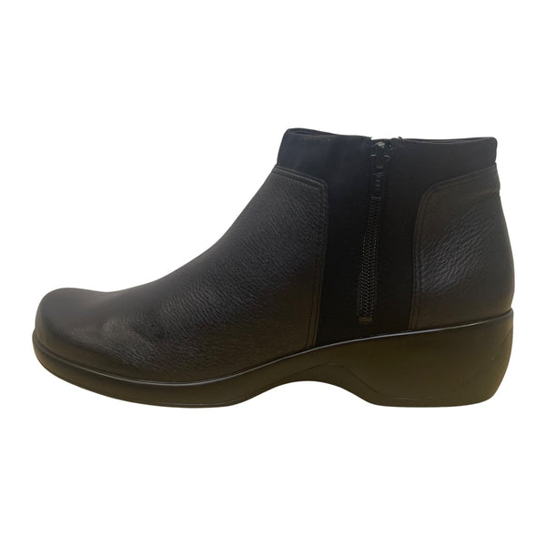 Easy Spirit Women’s Black Leather Double Side Zipper Lexer Ankle Boots Size 10M