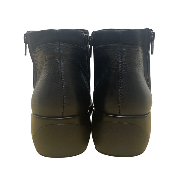 Easy Spirit Women’s Black Leather Double Side Zipper Lexer Ankle Boots Size 10M