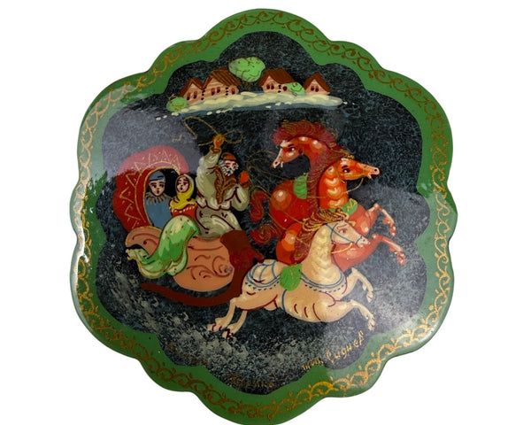 Hand-Painted Vintage Russian Lacquer Brooch Green Black Scalloped Scene Pin