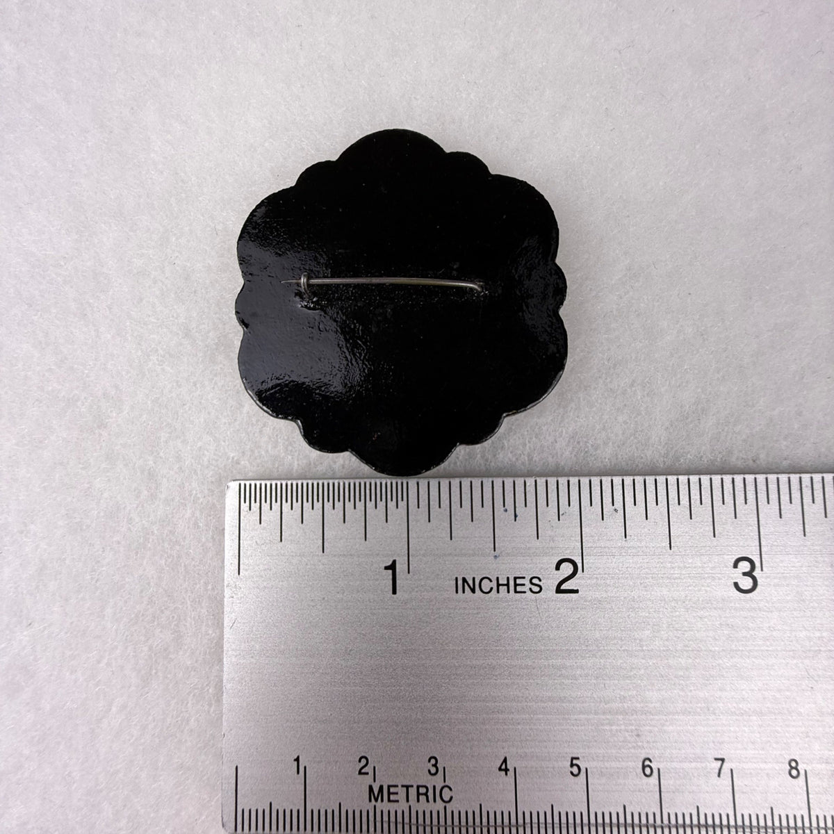 Hand-Painted Vintage Russian Lacquer Brooch Green Black Scalloped Scene Pin