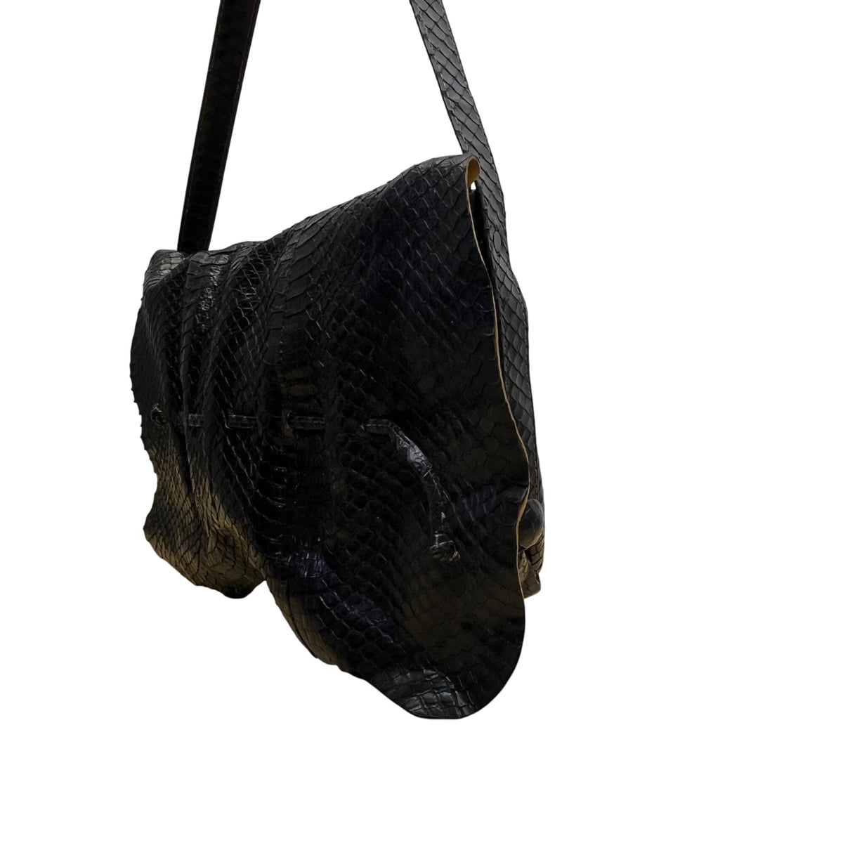 Vintage Womens Black Faux Snake Skin Suede Interior Crossbody Shoulder Bag