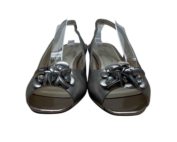 Anne Klein Ludwik Metallic Rhinestone Floral Design Slingback Sandals Sz 9.5M