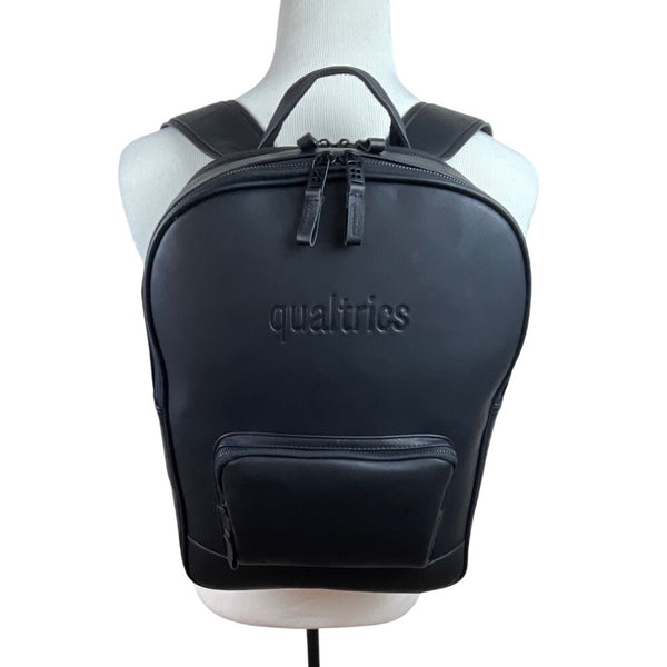 Qualtrics Black Waterproof Front Pocket & Adjustable Straps Travel Backpack Sz L
