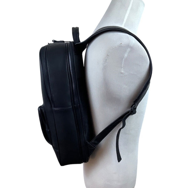 Qualtrics Black Waterproof Front Pocket & Adjustable Straps Travel Backpack Sz L