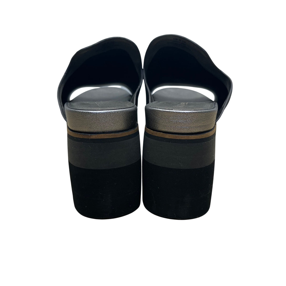 Naked Feet Women’s Metallic Black Leather Upper Flow Platform Sandals Size 8M