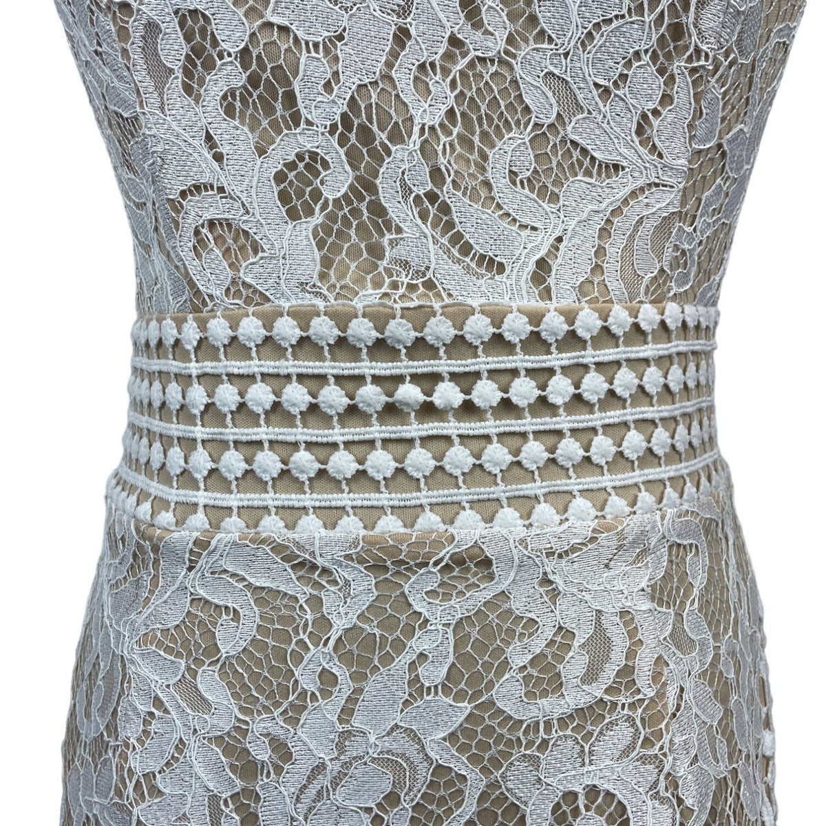 Pretty Little Things Women's White Bodycon Dress Size 4 (EUR 36)