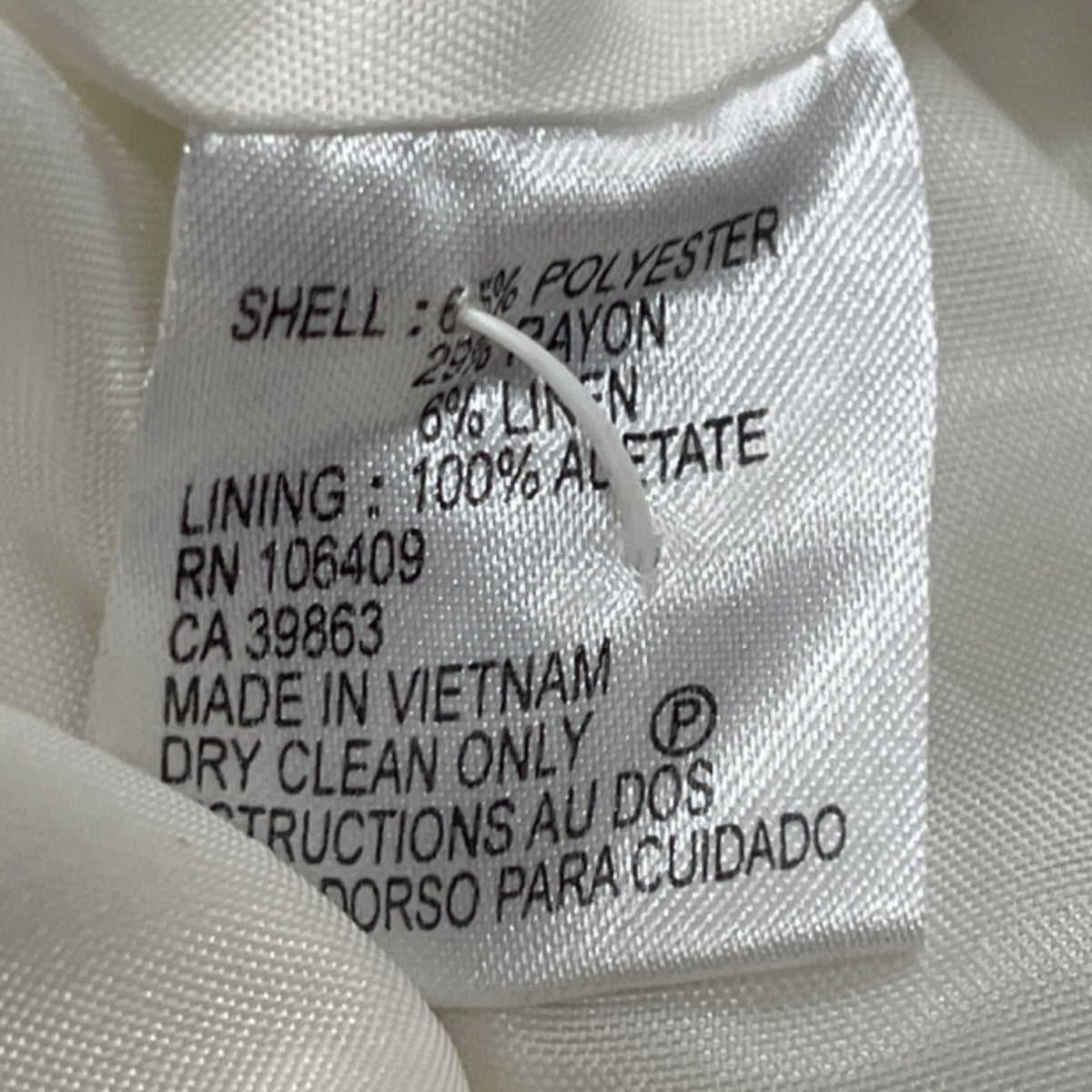 Tahari Women's White Women's Ivory ith Beige Border and ButtonsTweed Blazer Sz 8