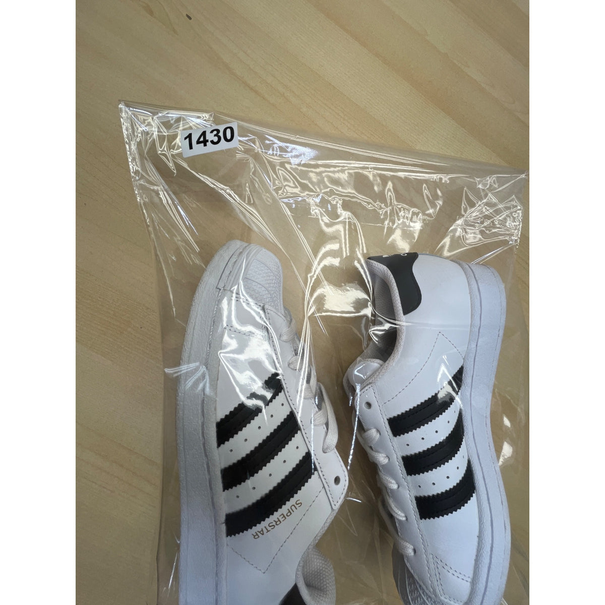 Adidas Unisex White & Black Leather Lace-Up Low-Top Superstar Sneakers Size 5