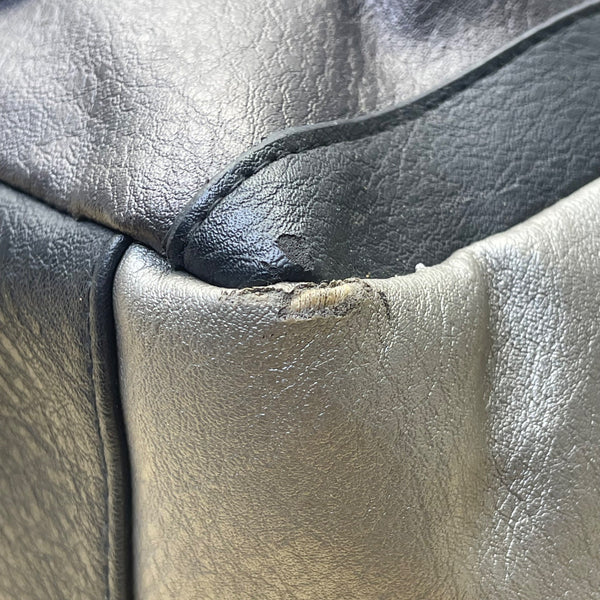 Rosetti Womens Black/Gray Faux Leather Twist Strap & Buckle Accent Shoulder Bag