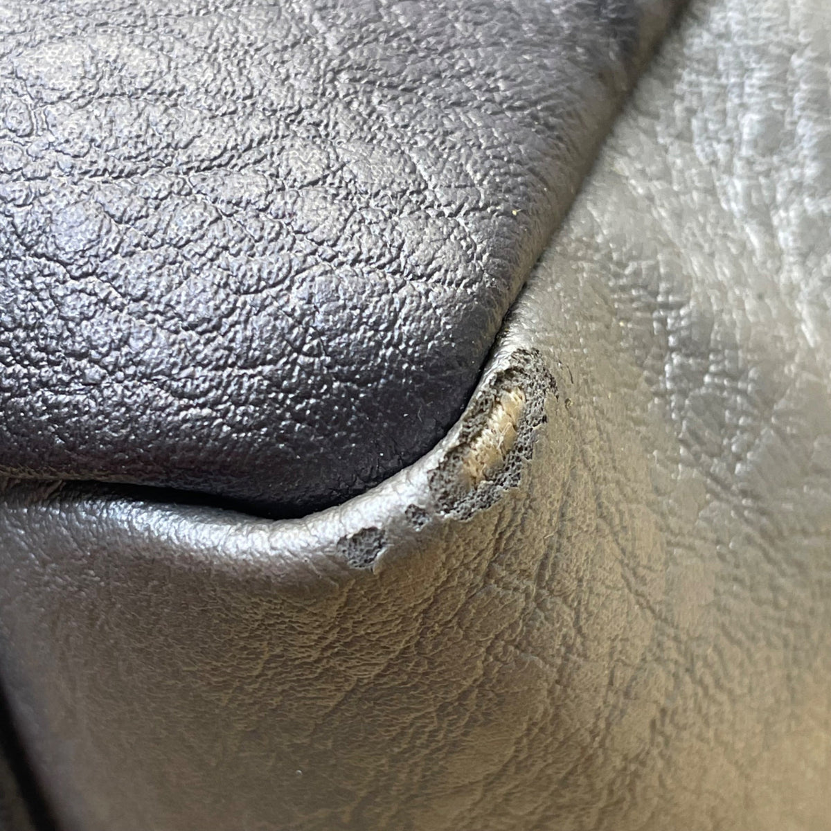 Rosetti Womens Black/Gray Faux Leather Twist Strap & Buckle Accent Shoulder Bag