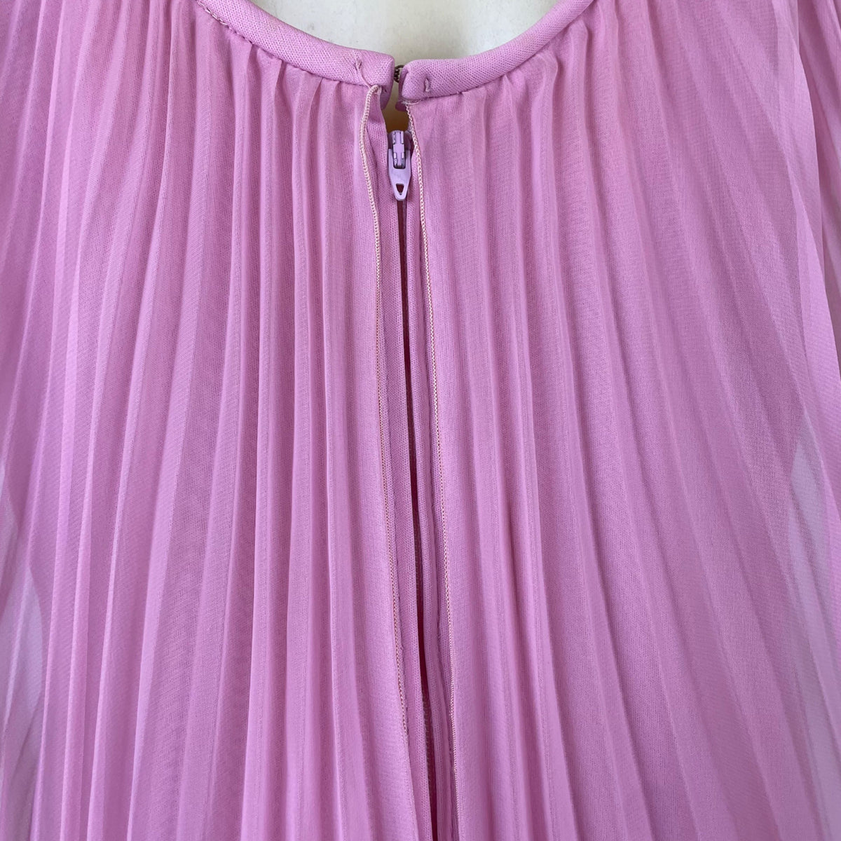 Vintage Themes Womens Pink Pleated Maxi Dress Elegant Flowing Design Size 16
