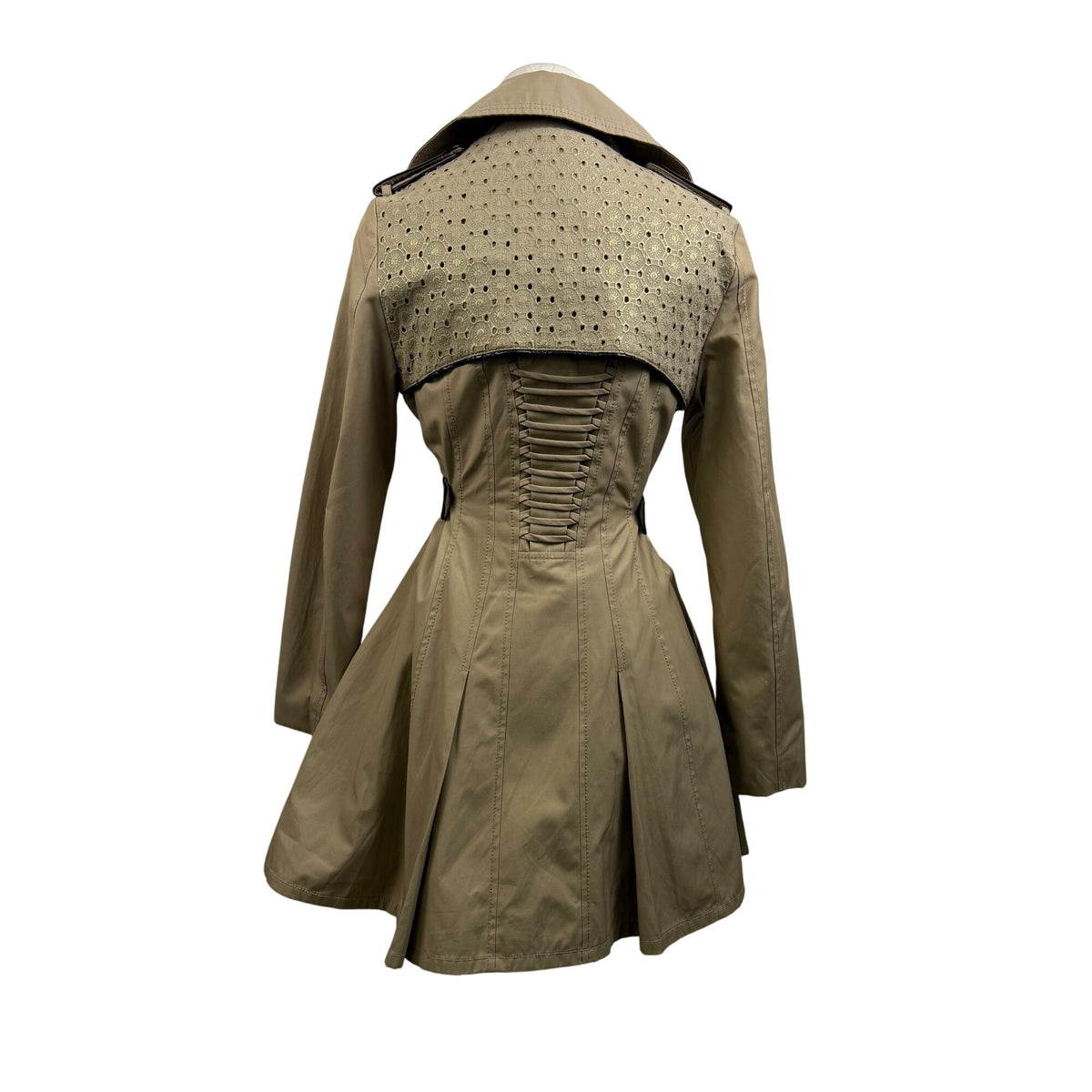 Betsey Johnson Women’s Beige Studded Trench Coat Jacket Detailed Belt Sz XS