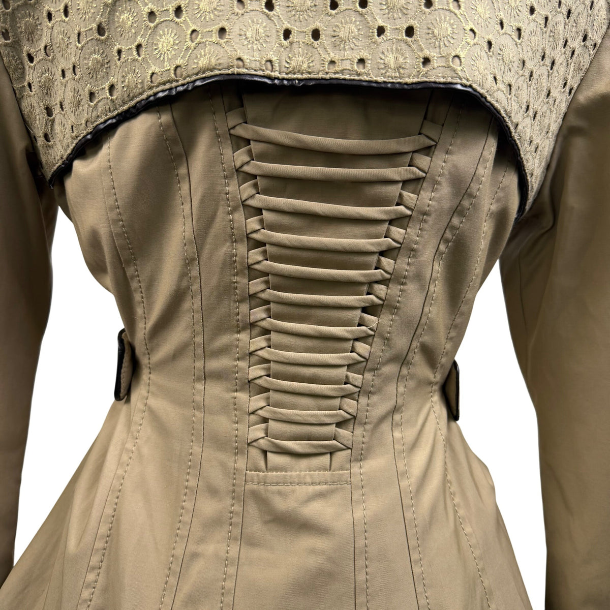 Betsey Johnson Women’s Beige Studded Trench Coat Jacket Detailed Belt Sz XS