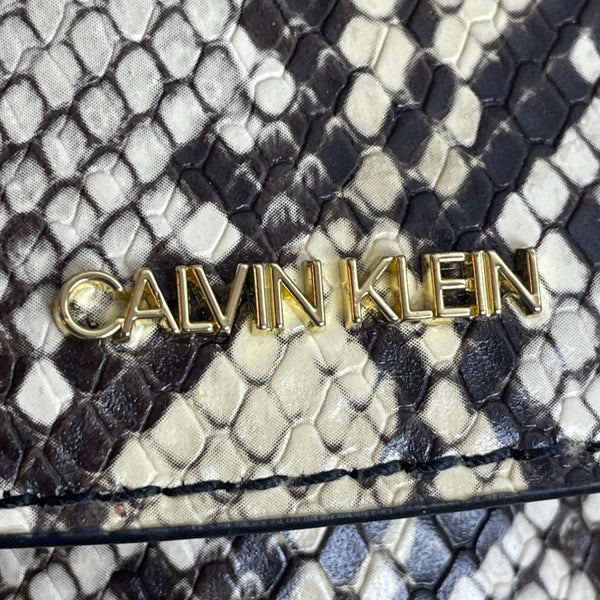 Calvin Klein White Reptile Skin Print Canvas W Golden Chain Strap Clutch Bag