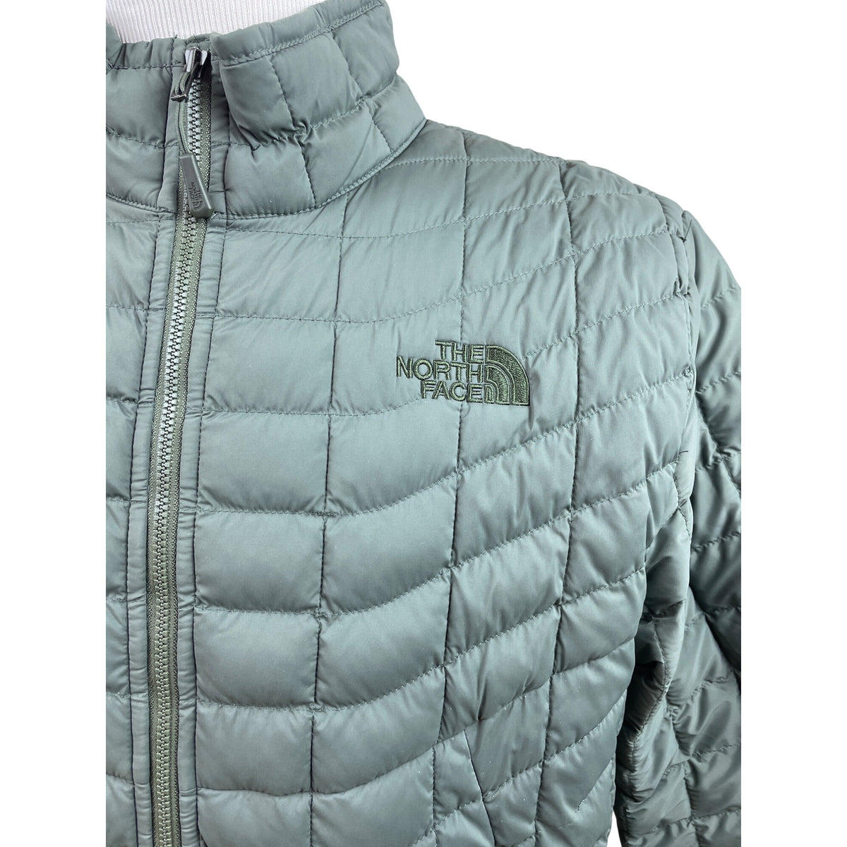 The North Face Mens ThermoBall Quilted Jacket Olive Green Lightweight Size M