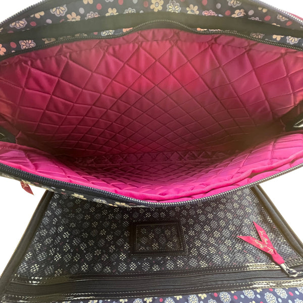 Vera Bradley Women’s Floral Paisley Quilted Fabric Zippered Travel Bag