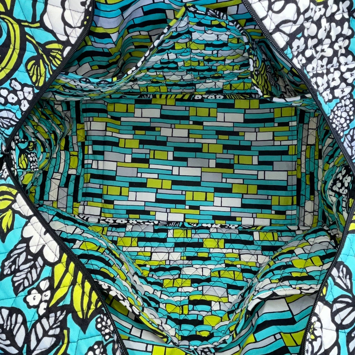 Vera Bradley Women’s Green/Blue/White Floral Quilted With Handles Duffel Bag - New
