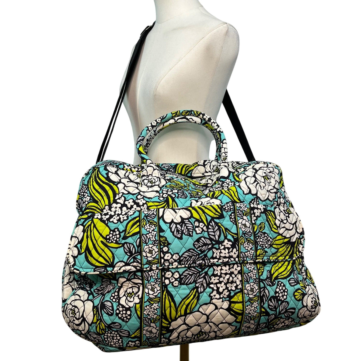Vera Bradley Women’s Green/Blue/White Floral Quilted With Handles Duffel Bag - New