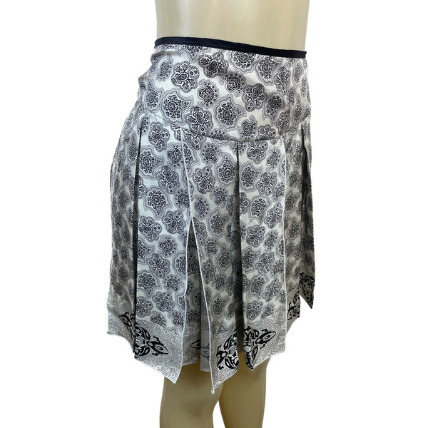 White House Black Market Women’s Pleated Skirt Black & White Paisley Print Sz 10