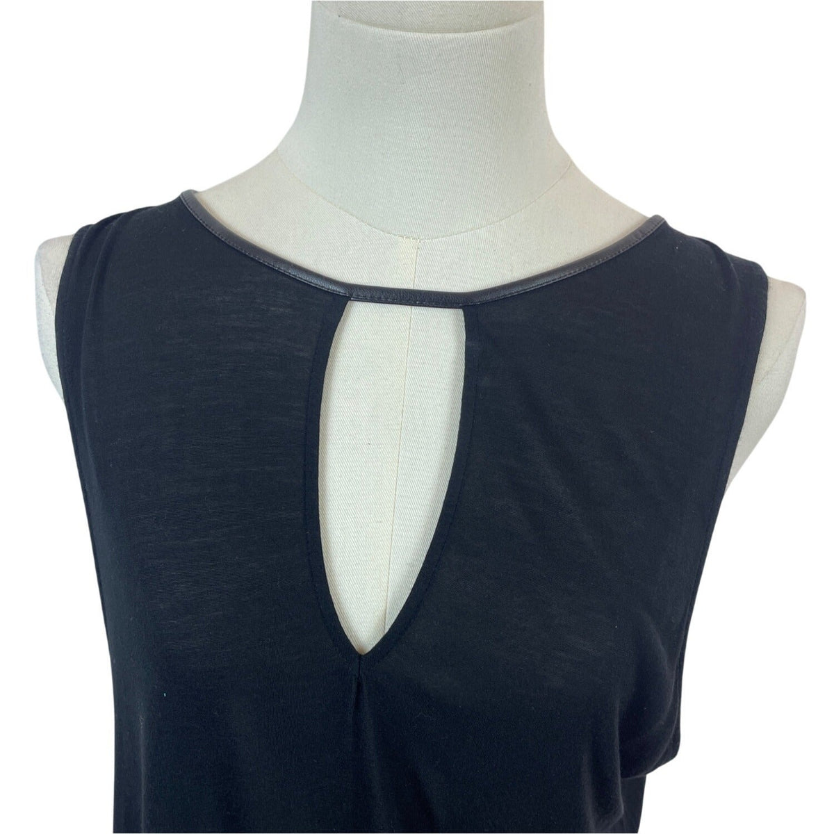 BB Dakota Womens Black Sleeveless Top With Fringe Back and Keyhole Chest Size M