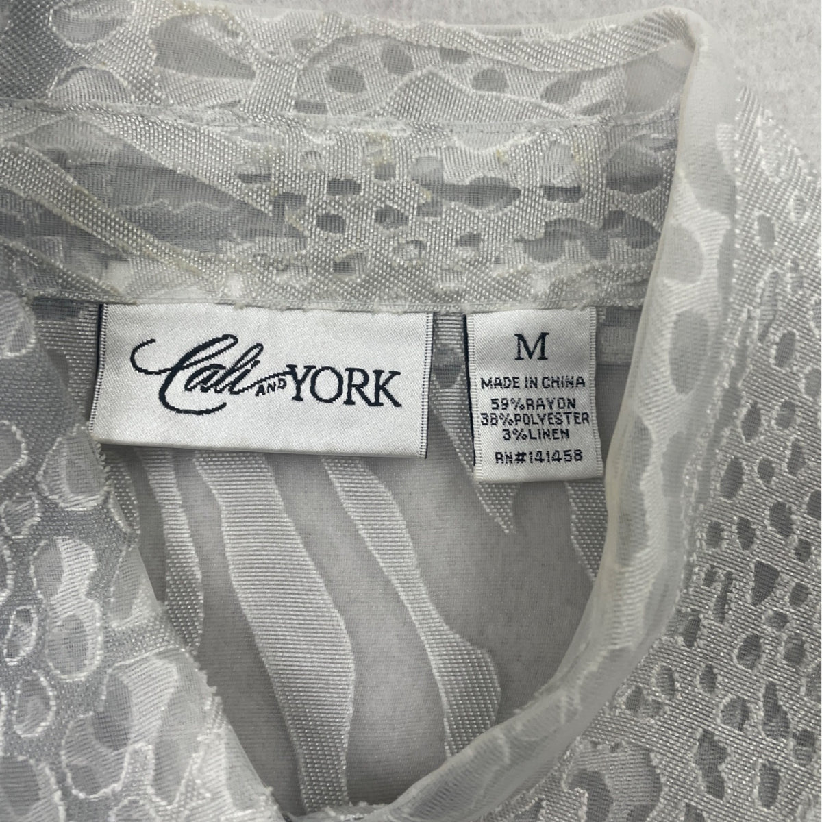 Cali and New York Women's White Sheer Button-Up Blouse & Tank Set Sz M/MP
