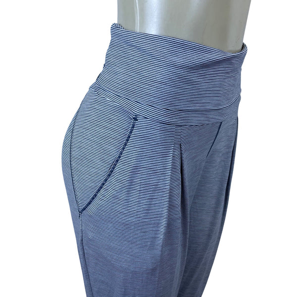 Zella Women’s Grey Striped Stretch Cropped Pants With High Waist Sz M - New