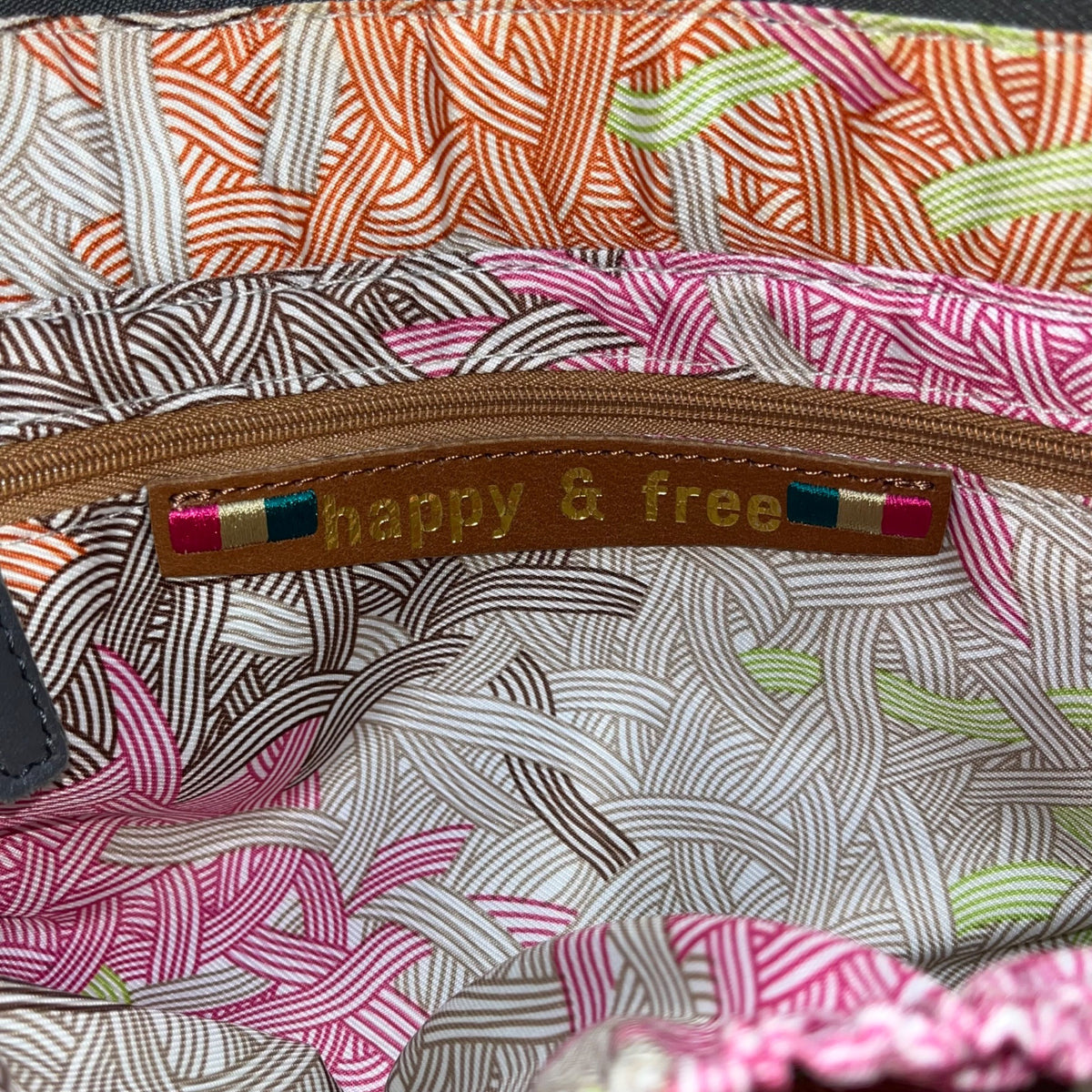 The Sak Women’s Grey & Black Leather With Power Bank & Wallet Set Crossbody Bag