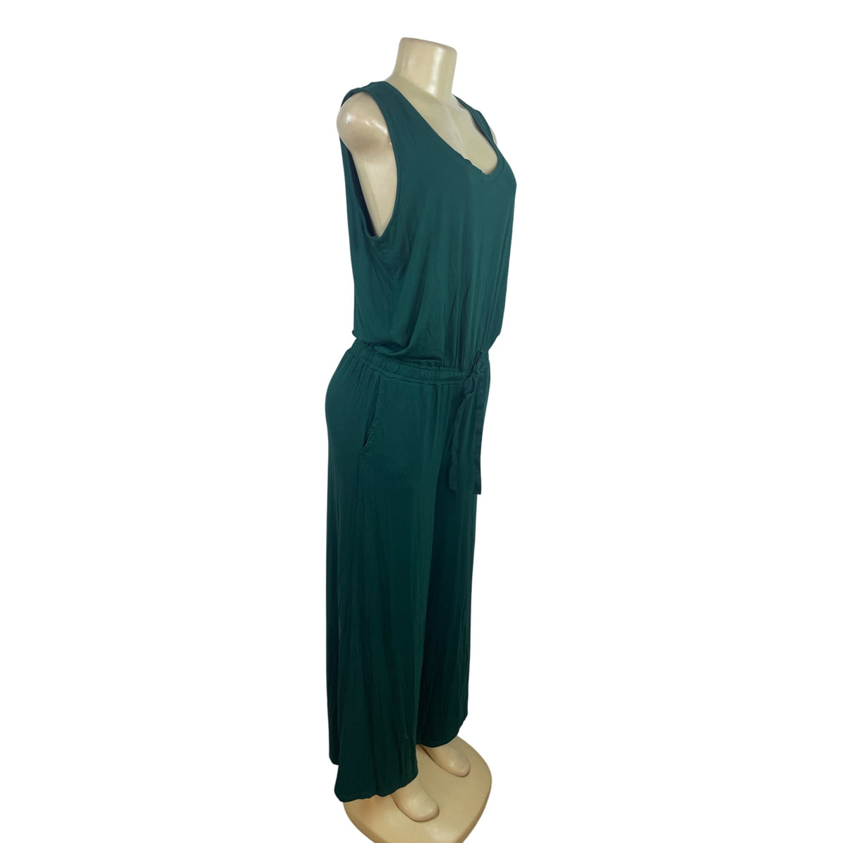 Essentials Women’s Sleeveless Teal Green Jumpsuit W/ Tie Waist Sz L - New