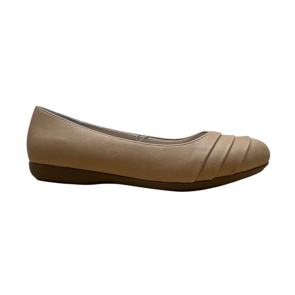 Cliffs By White Mountain Women’s Beige Clara  Pleated Toe Comfort Flats Sz 8.5W